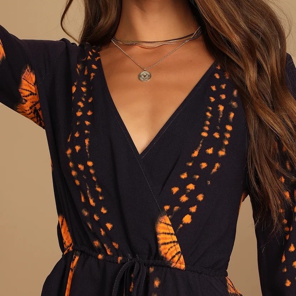 NWT Lulu's Black and Orange Patterned Romper - Picture 3 of 10
